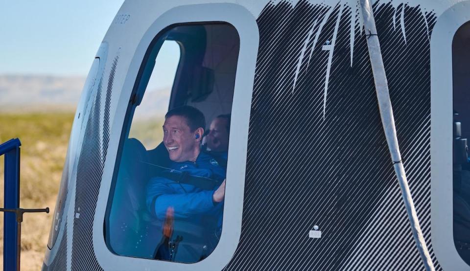 Glen de Vries is seen onboard the Blue Origin capsule. / Credit: Felix Kunze/Blue Origin