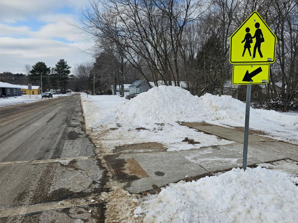 The end of the sidewalk on the north side of Maria Drive, west of Madison Elementary School, on Jan. 22. As part of a street reconstruction project slated to begin in May, the sidewalk will be extended to facilitate safer pickup from the school.
