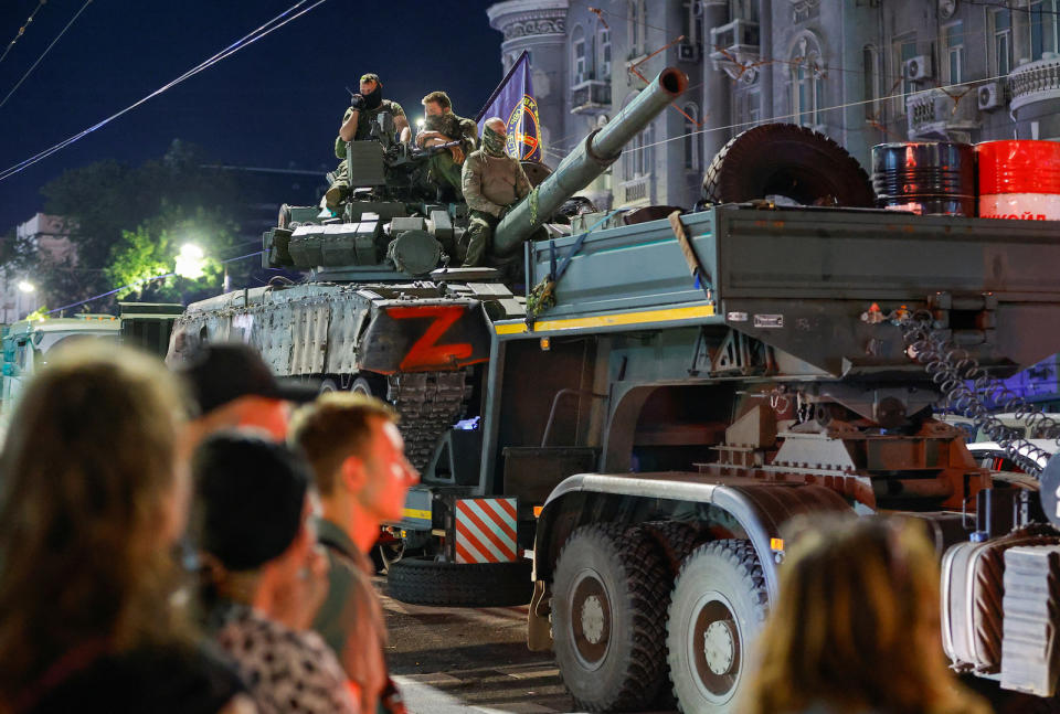 Fighters of Wagner private mercenary group pull out of the headquarters of the Southern Military District to return to base, in the city of Rostov-on-Don, Russia, June 24, 2023. (PHOTO: REUTERS/Alexander Ermochenko)