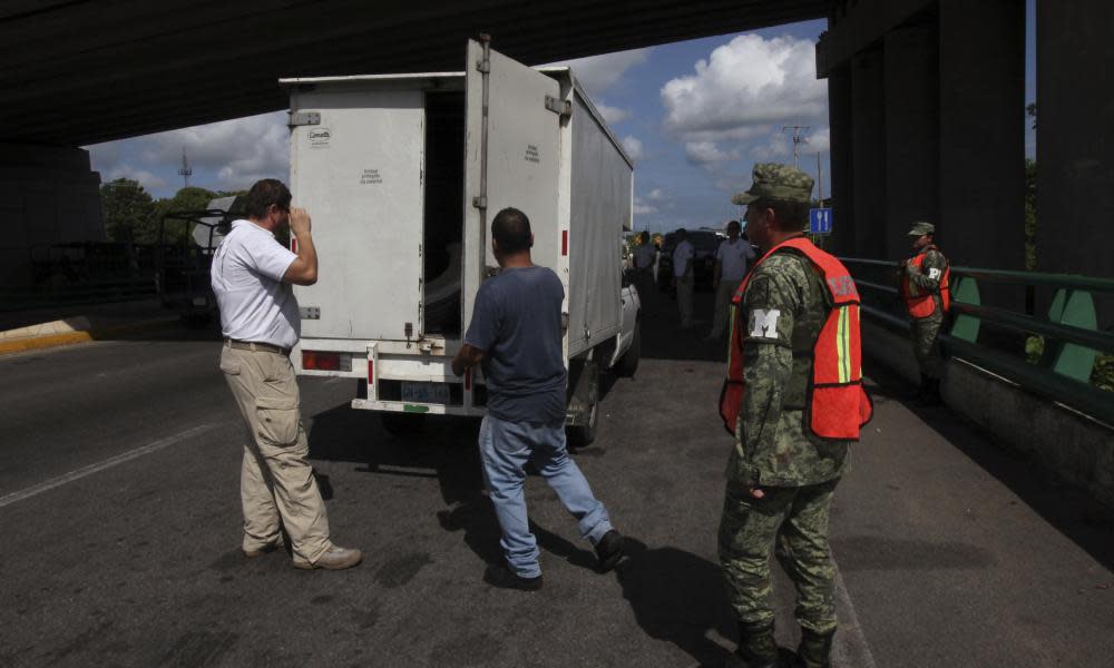 <span>Photograph: Marco Ugarte/AP</span>