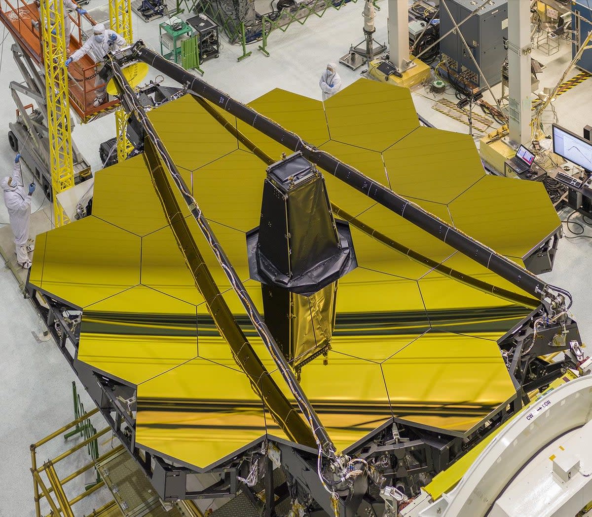 The James Webb Space Telescope primary mirror  (Nasa)