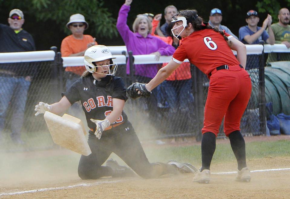 Alyssa Burlew (left), Corry