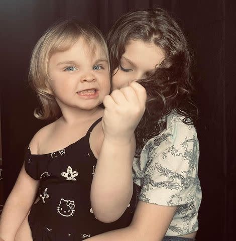 <p>Tricia Hess, family photos</p> Chloe Darnell with sister, Brooklyn Manriquez