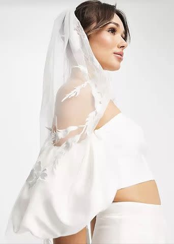 Pelletier Fingertip Veil