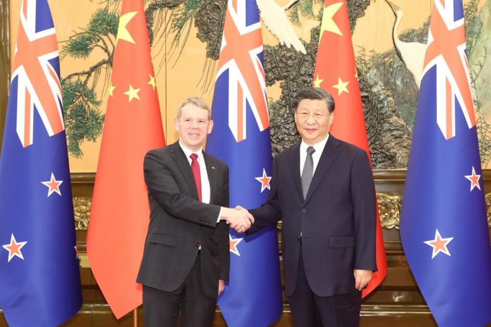 紐西蘭總理希金斯正在中國大陸進行為期多天的訪問，27日會見中國大陸國家主席習近平。