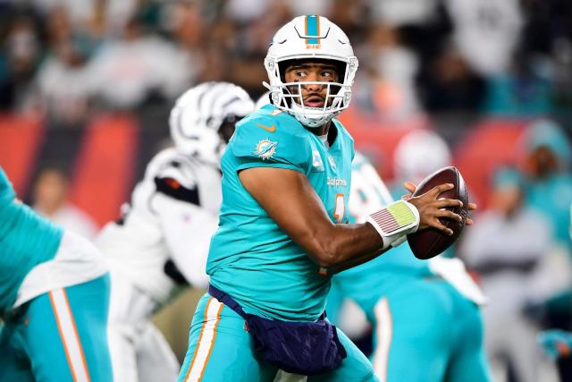 Tagovailoa returns as Dolphins beat Bengals