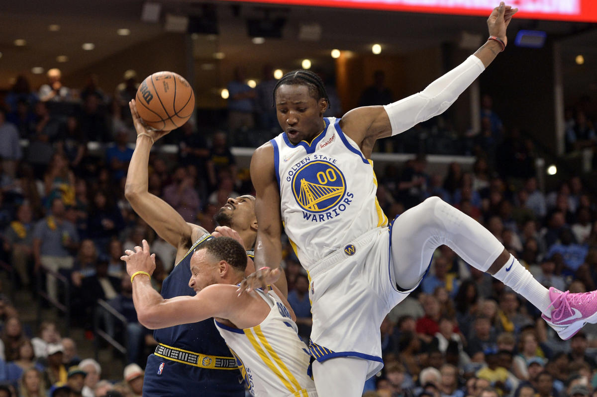 Jonathan Kuminga gives glowing insight into Steph Curry - Yahoo Sports