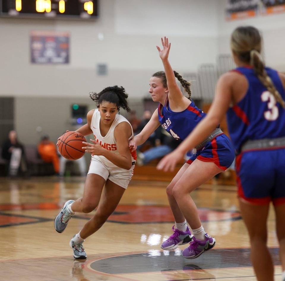 Jaeli Jones of Summerfield drives against Lenawee Christian’s Brynn Davis during a 41-22 Summerfield win Friday night.