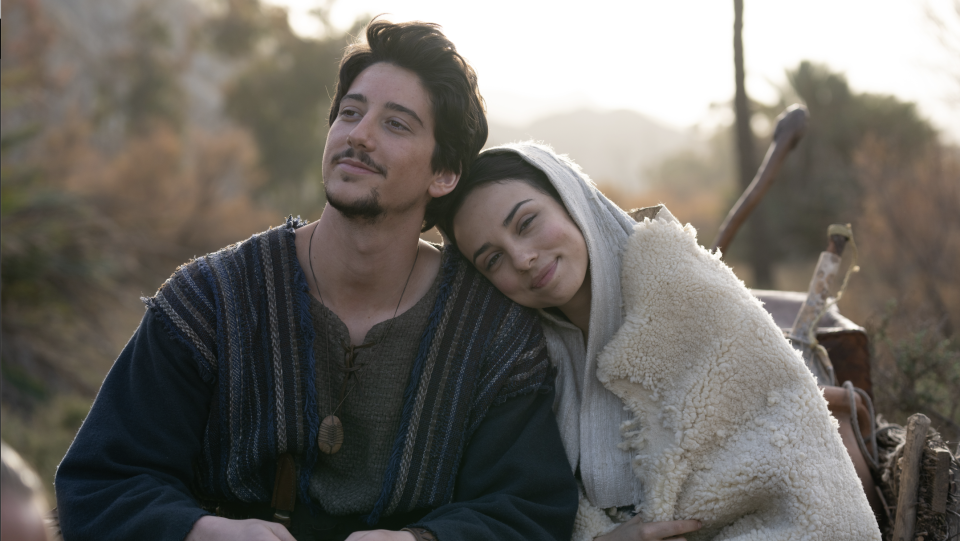 Milo Manheim and Fiona Palomo, Journey to Bethlehem, 2023