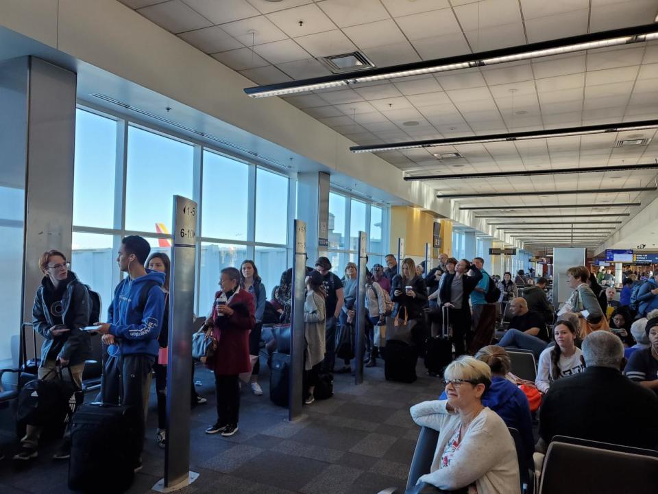 PHOTO: People line up based on boarding group numbers to board a Southwest Airlines flight at Oakland International Airport (OAK), Jan. 5, 2020, in Oakland, Calif. (Smith Collection/Gado/Getty Images, FILE)