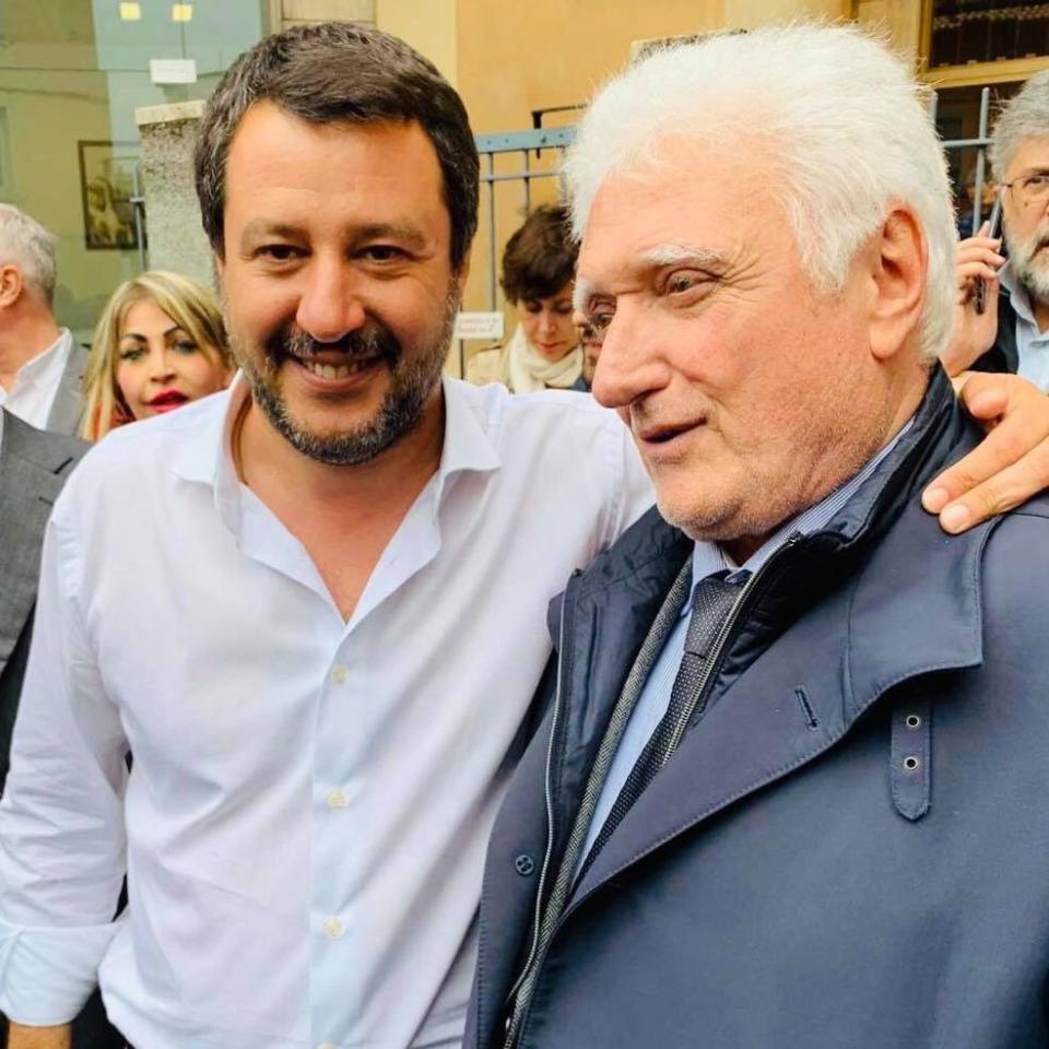 義大利副總理薩爾維尼（Matteo Salvini）（左）在推特上發出和瓦洛蒂（Giorgio Valoti）（右）追思。