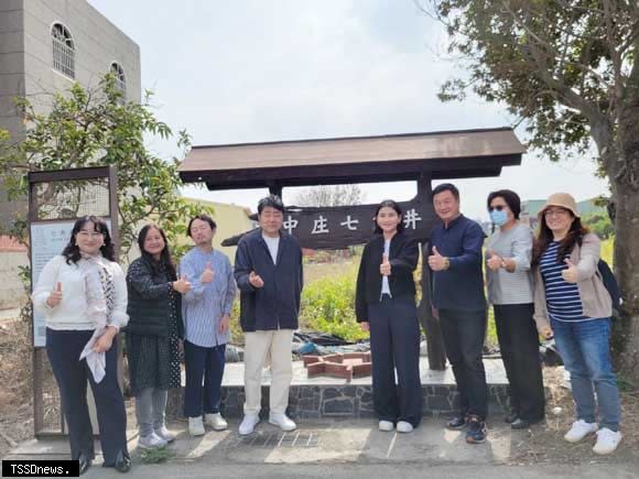 日本松浦史料博物館赴雲林縣參訪，文觀處長陳璧君親自陪同，深刻感受雲林特有文化。(記者劉春生攝)