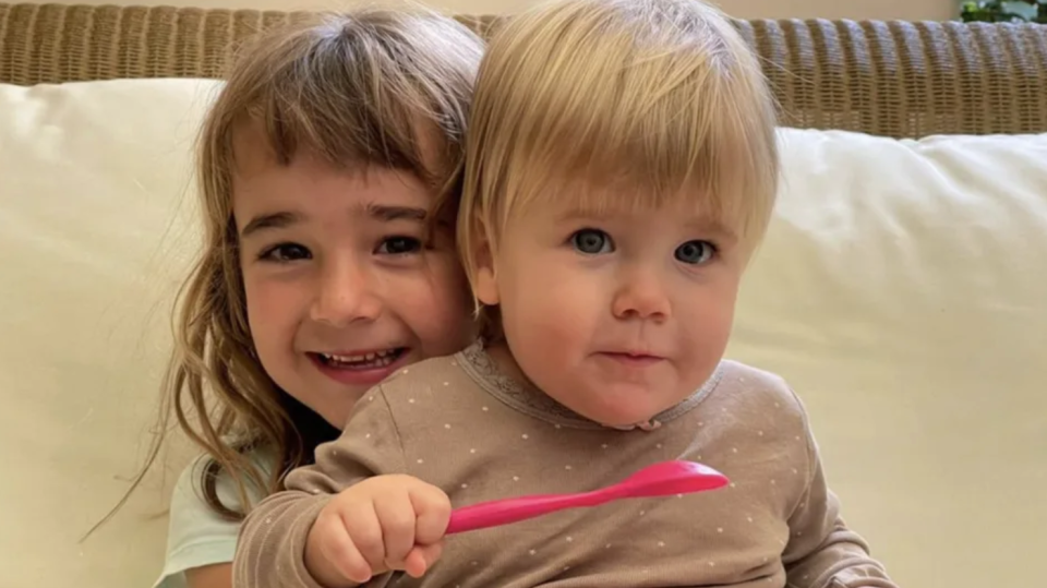 Anna, 1, and sister Olivia Gimeno Zimmermann, 6, are pictured.