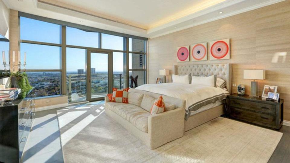 Yolanda sold her LA Penthouse for $6.73M