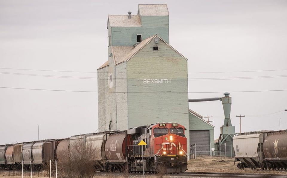  CN Rail has moved 15.2 million tonnes of grain since the summer.
