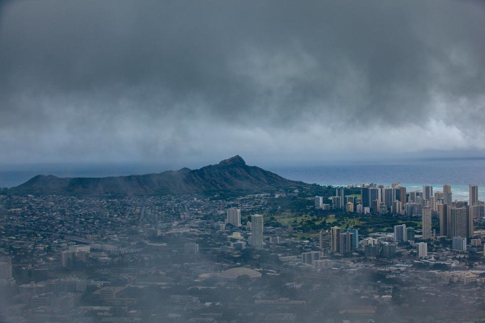 Clouds gathering over Honolulu (Getty Images/iStockphoto)