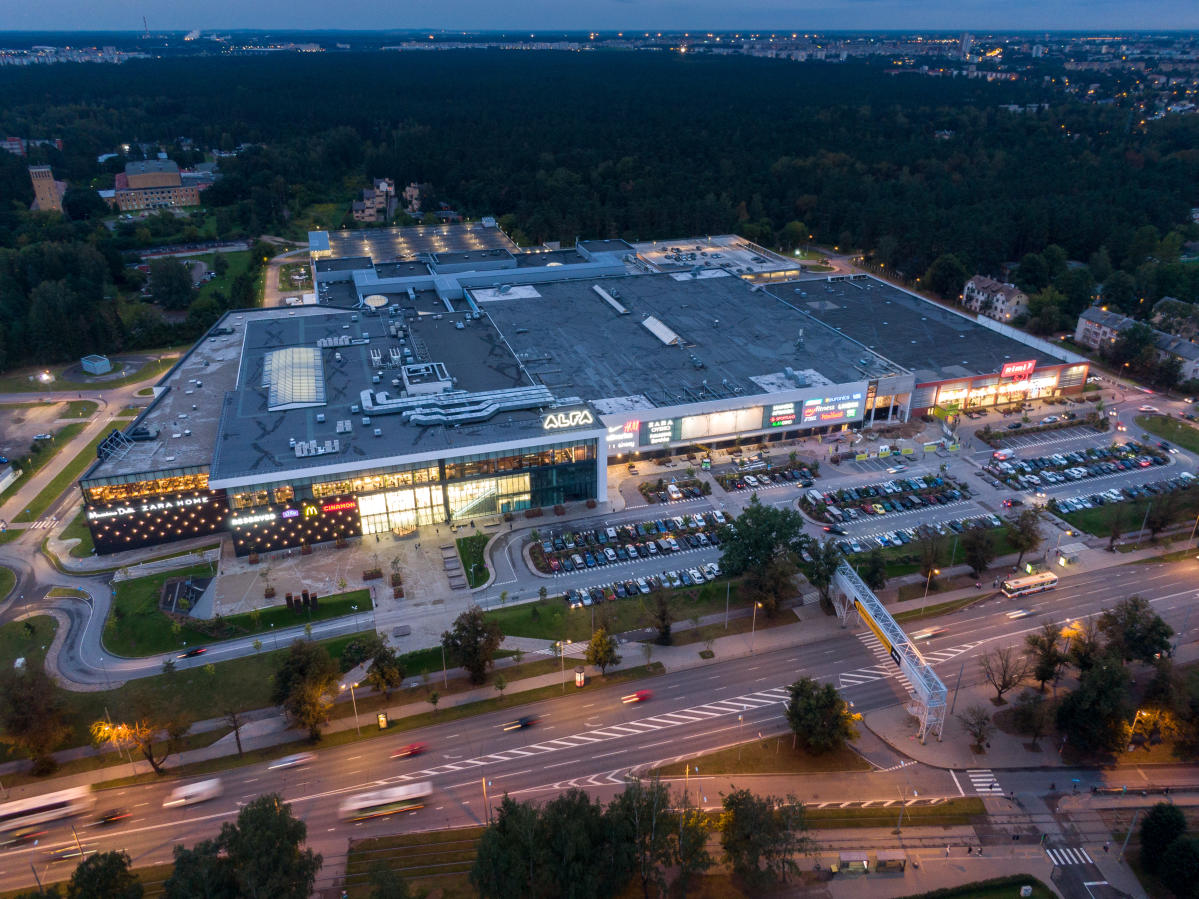 Acropolis Group savam portfelim pievieno tirdzniecības centru Alpha Rīgā, Latvijā