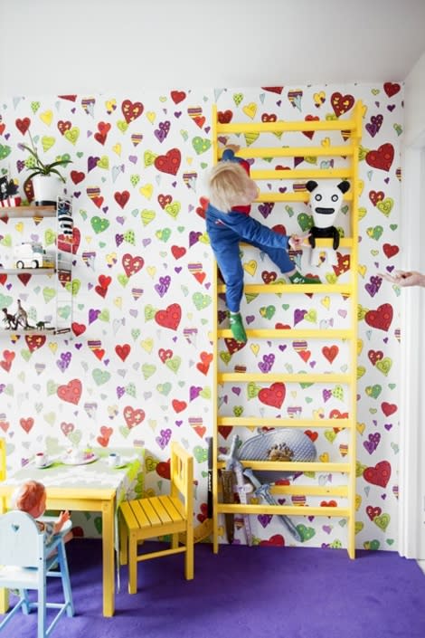 How cute is this yellow ladder in this kids space? 