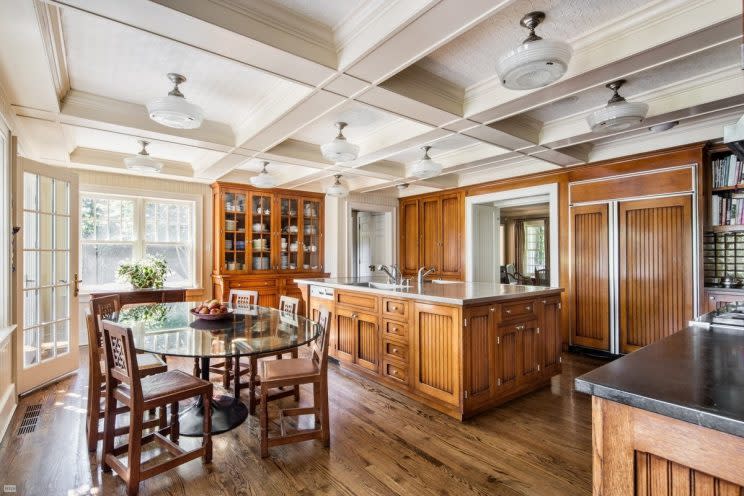 Welcoming kitchen with a large center island. (Photo: BHS)