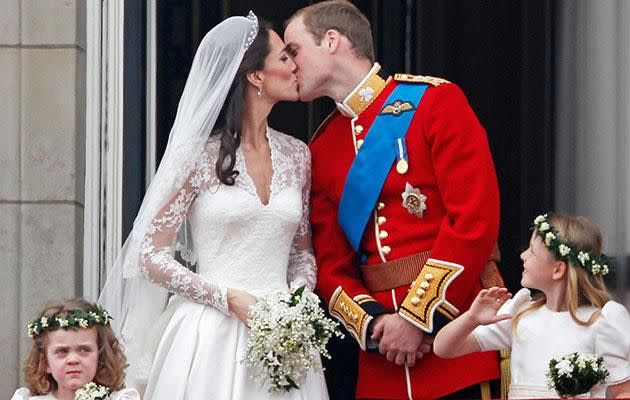 The cake even comes with a card from the Duke and Duchess of Cambridge. Photo: Getty