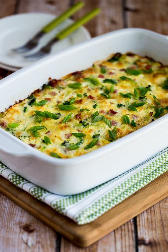 Broccoli, Ham, and Mozzarella Baked with Eggs