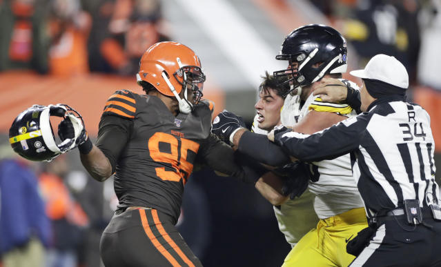 Steelers vs. Browns final score: Myles Garrett's helmet smash mars  Cleveland win