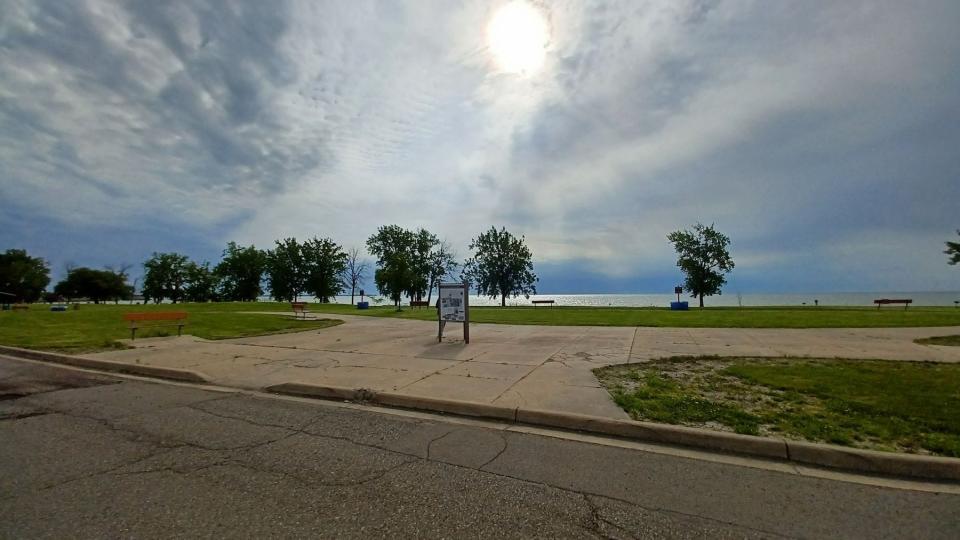 This photo recognizes the history of the Monroe Piers at Sterling State Park. In 1852, the Michigan Southern and Northern Indiana Railroad extended its line from Monroe to the Monroe Piers as a means of benefiting from the commercial and passenger steamboat activity that had emerged bringing goods and people across Lake Erie. An event that year also christened Monroe as the “Floral City.”