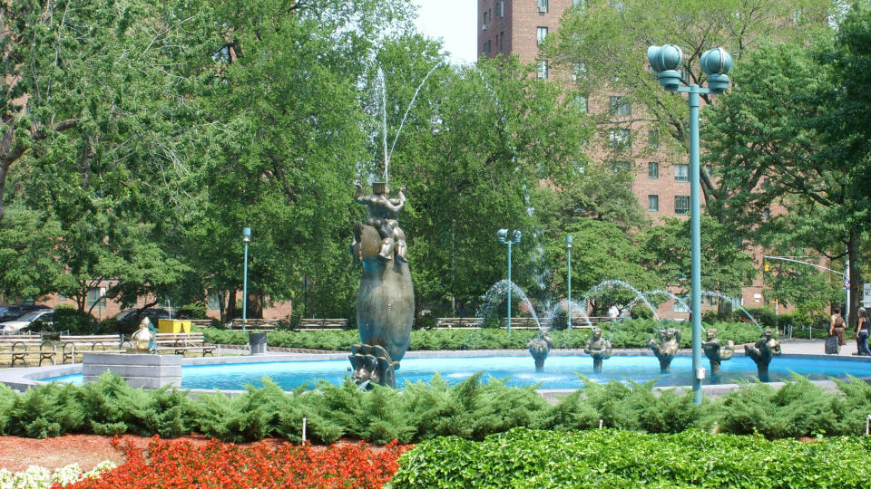 Fountain at Aileen B. Ryan Oval in Parkchester, Bronx