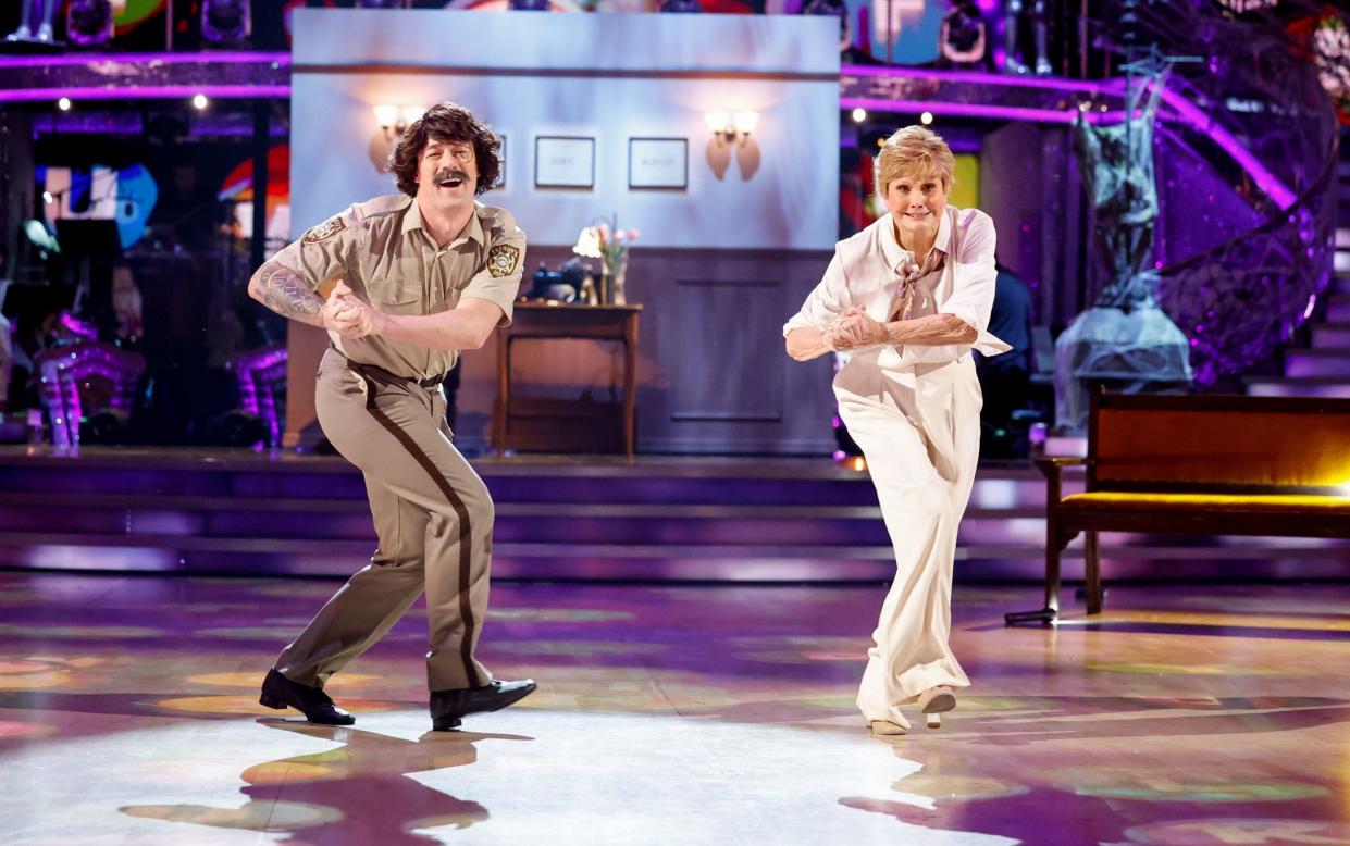 Kai Widdrington and Angela Rippon dance the Charleston