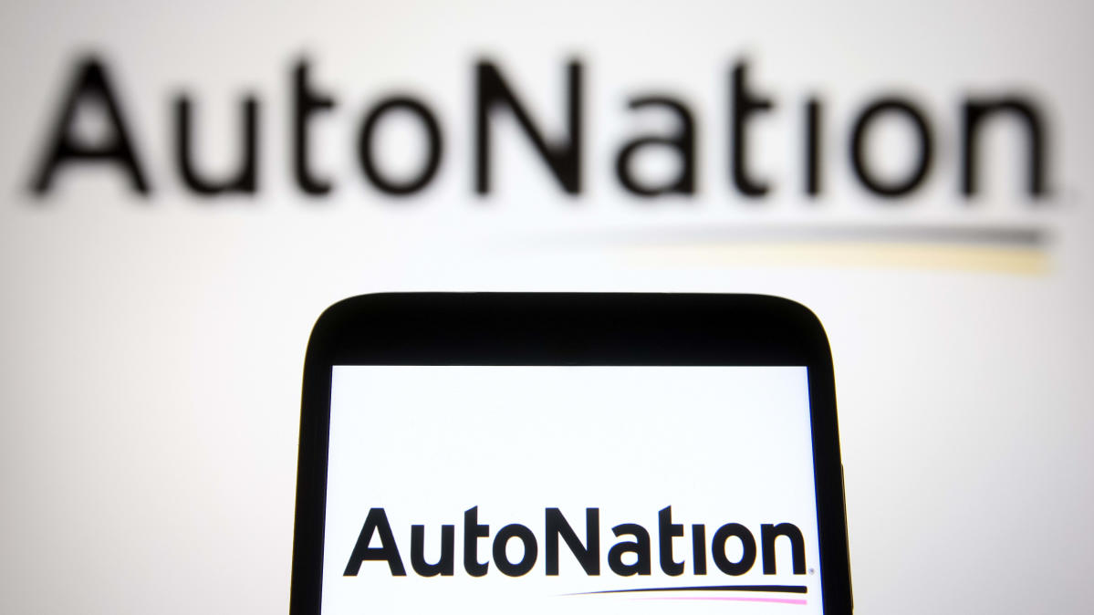 Autonation CEO We’re ‘fully embracing’ electric vehicles