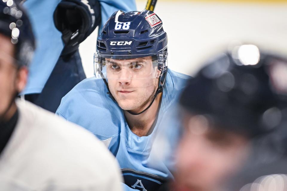 Milwaukee Admirals left wing Zach L'Heureux is in his first pro season at age 20.