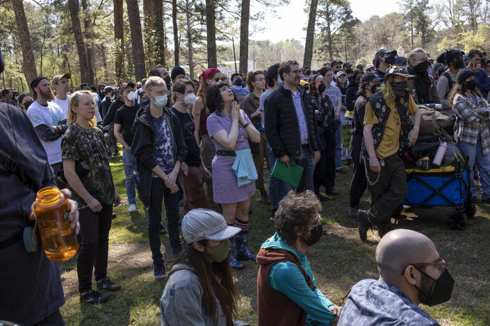 Environmental activists rally in the South River Forest