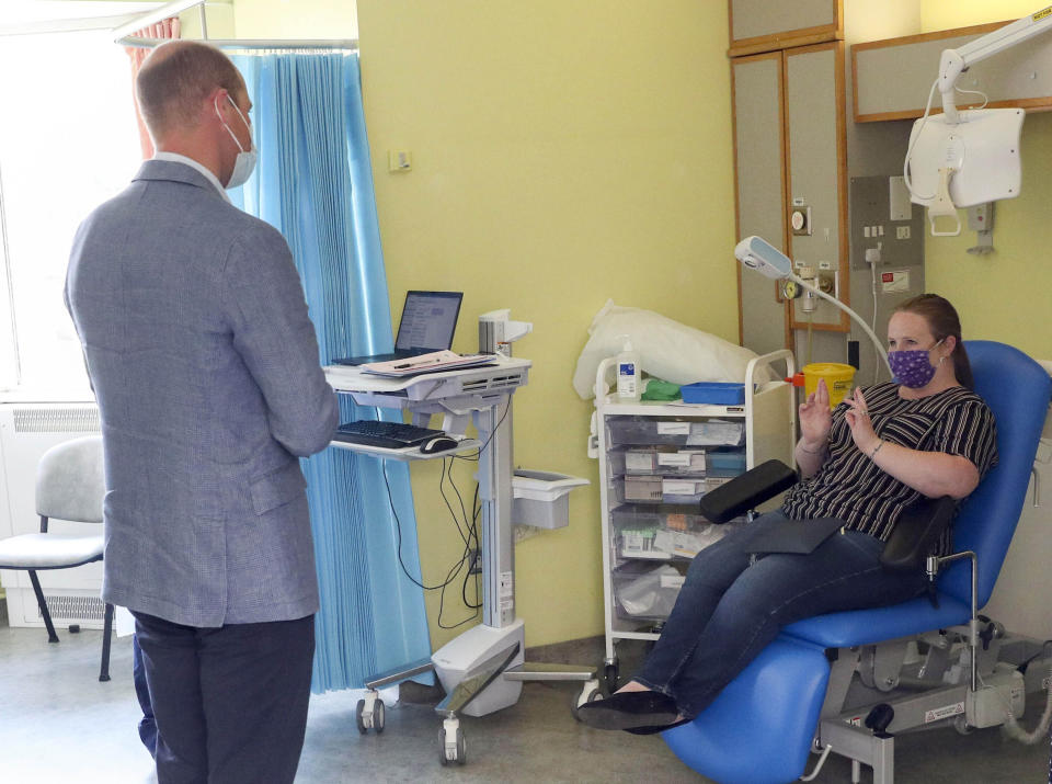 Photo by: KGC-512/STAR MAX/IPx 2020 6/24/20 Prince William, The Duke of Cambridge visits the Oxford Vaccine Group's facility where a vaccine against COVID-19 has been produced, at Churchill Hospital, Oxford, Oxfordshire, UK.