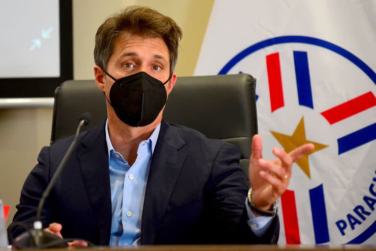 Guillermo Barros Schelotto, durante la presentación como entrenador de Paraguay