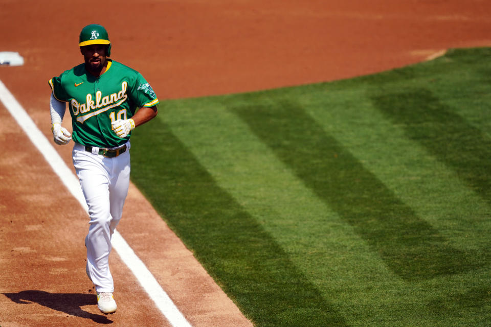 Veteran shortstop Marcus Semien is joining the Toronto Blue Jays on a one-year deal, but will likely shift to second or third.