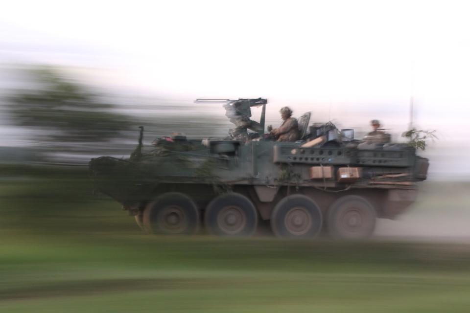 羅馬尼亞陸軍第 2 旅「山地獵人」（Sarmizegetusa）2019年在美國乘坐密西根州國民兵的史崔克（Stryker）裝甲運兵車演訓，據了解，台灣赴美協訓部隊也有機會體驗美軍現役裝備。