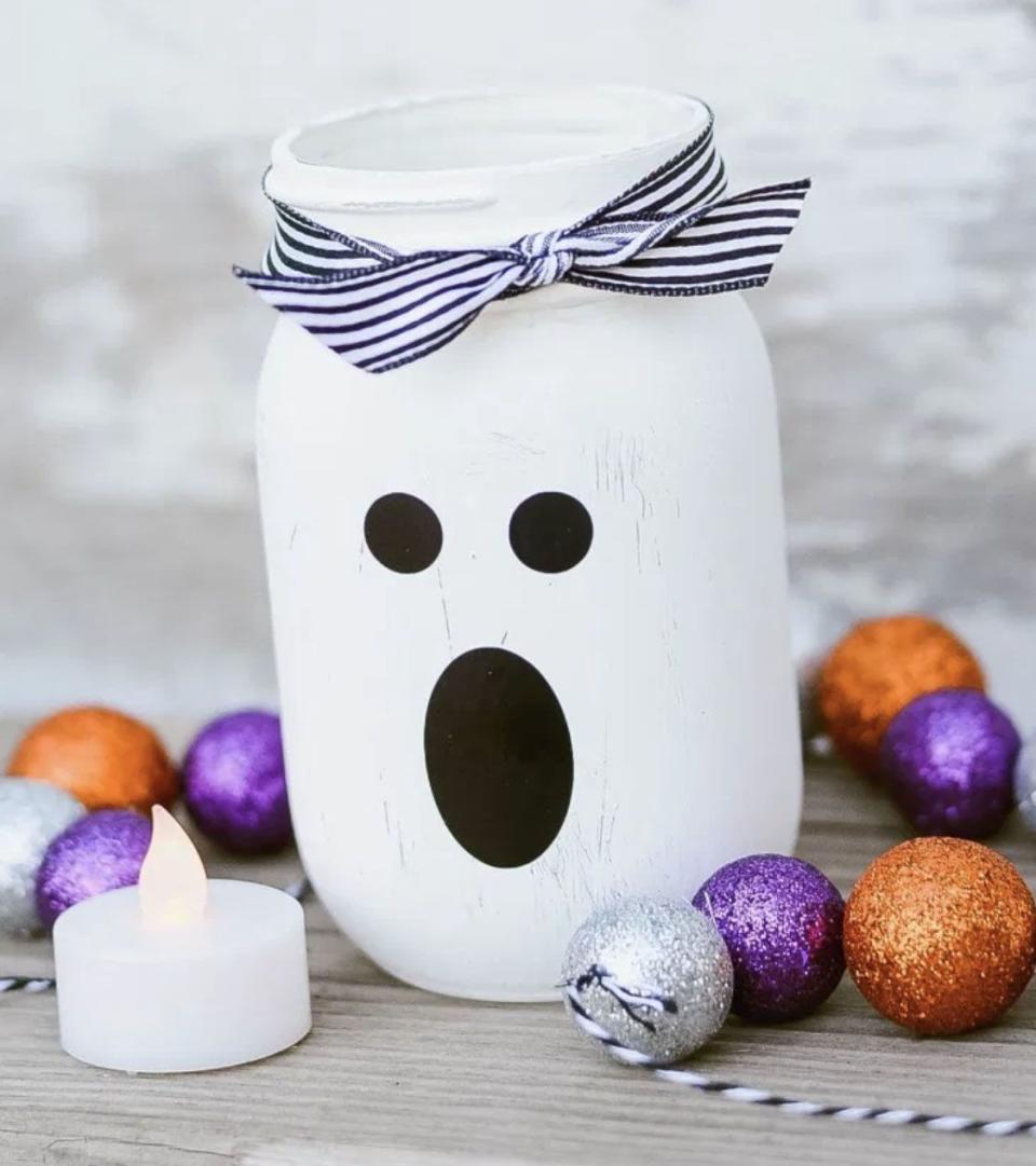 Mason Jar Ghost Lantern