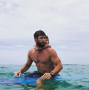 <p>Chris Hemsworth just being his hot self at the beach.</p>