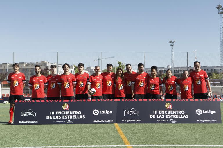 El equipo rojo tuvo como capitán al goleador del encuentro: Sebastián Yatra