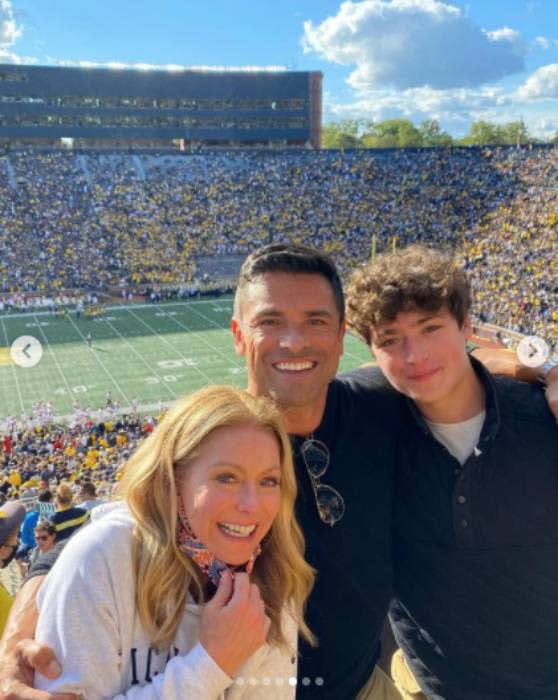 kelly-ripa-son-joaquin-college