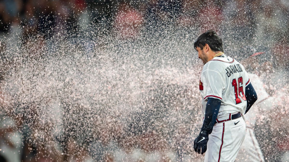 ASTROS-BRAVOS (AP)