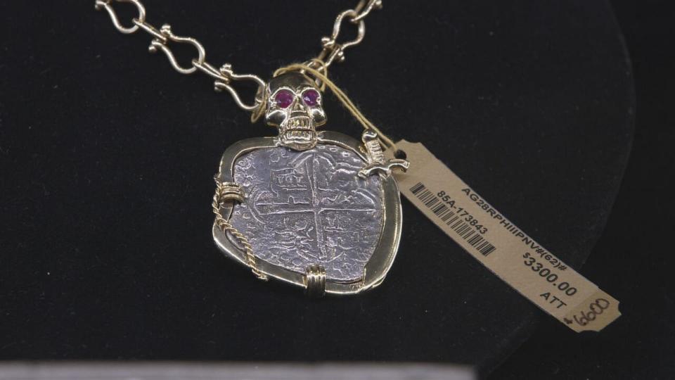 PHOTO: Mel Fisher's Treasures displays a piece of jewelry for sale. (ABC News)