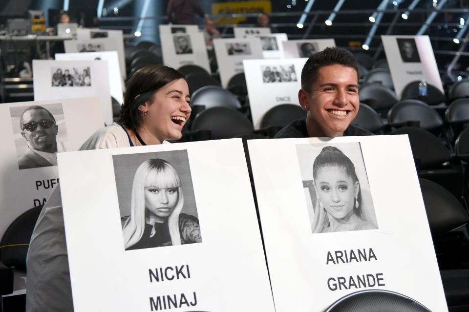 Danababy and Lohanthony pose with placeholders at the 2016 MTV VMA Press Junket at Madison Square Garden on August 25, 2016 in New York City.