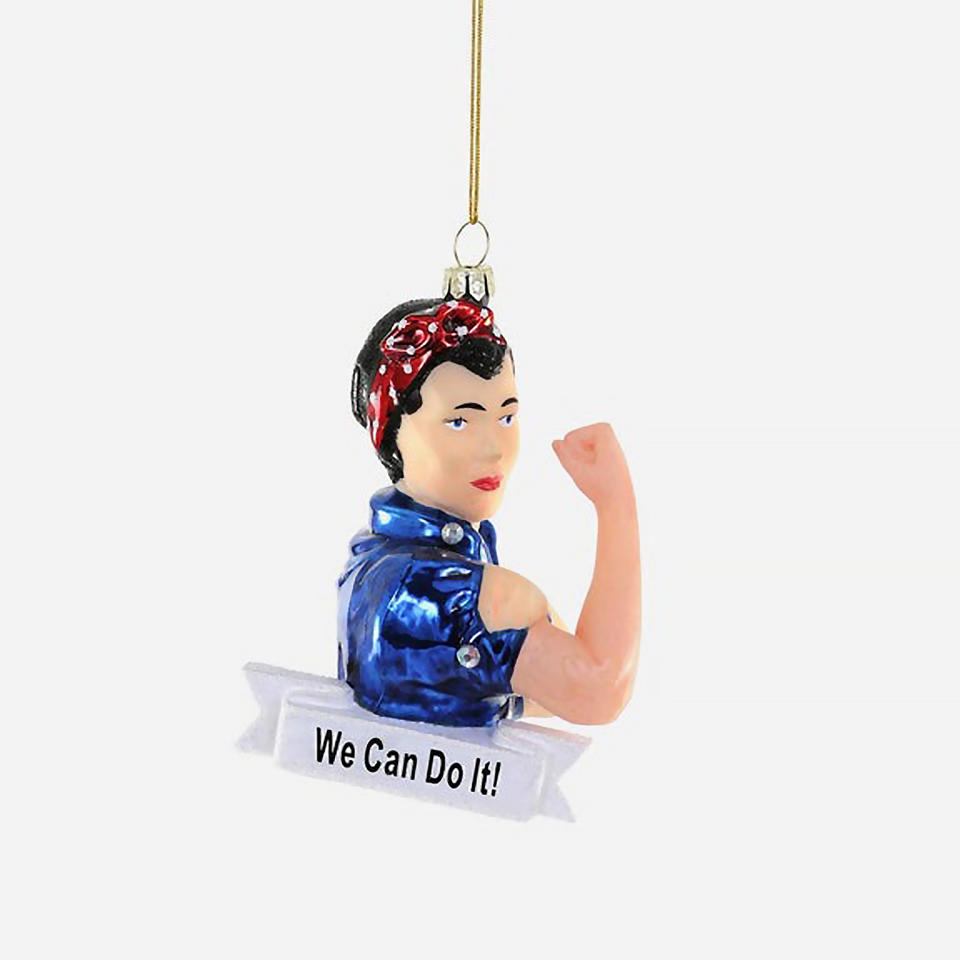 <p>My Little Day, 19 €</p><br><a href="https://mylittleday.fr/collections/boules-et-guirlandes-de-noel/products/decoration-de-noel-rosie-the-riveter" rel="nofollow noopener" target="_blank" data-ylk="slk:Acheter;elm:context_link;itc:0;sec:content-canvas" class="link ">Acheter</a>