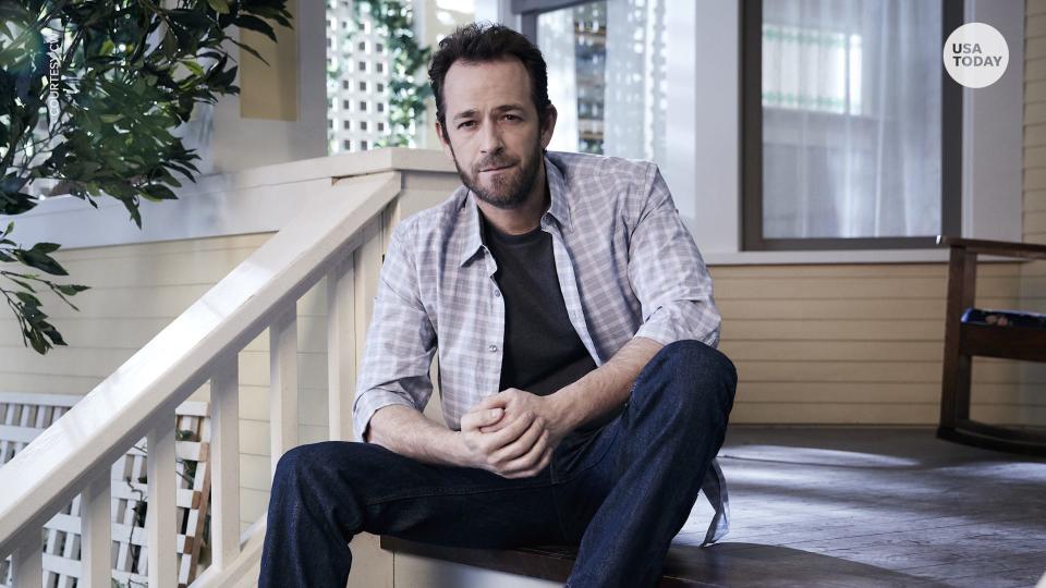 'Riverdale' honors late Luke Perry with touching tribute in season premiere