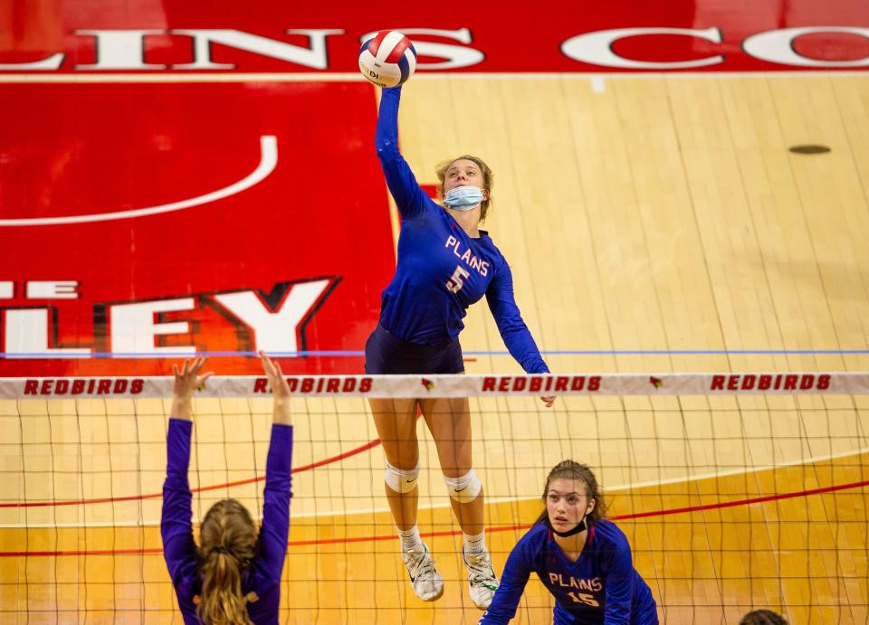 Pleasant Plains' Peyton Bergschneider (5) had 13 kills in the Cardinals' two-set win over Arthur-Lovington-Atwood-Hammond in the Class 2A Riverton Sectional volleyball semifinals on Monday, Oct. 31, 2022.