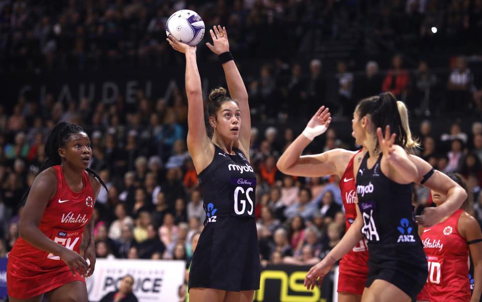 Maia Wilson prepares a shot for New Zealand - GETTY IMAGES