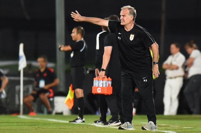 Marcelo Bielsa vivió el partido con intensidad, como siempre