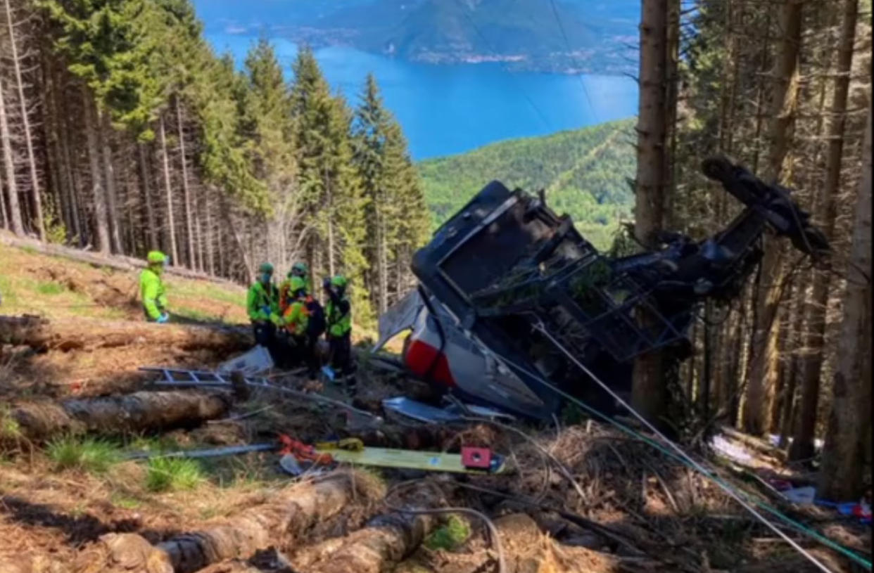 Nine killed in Italy cable car plunge