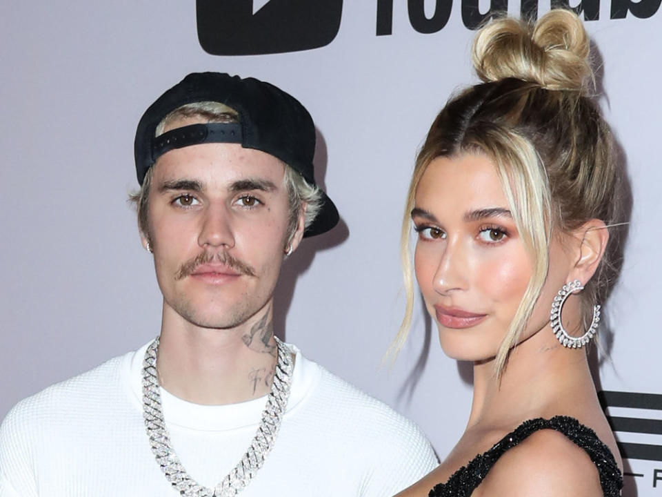 Den Schnurrbart trägt Justin Bieber nicht mehr - und Ehefrau Hailey scheint darüber nicht traurig. (Bild: Xavier Collin/Image Press Agency/ImageCollect)